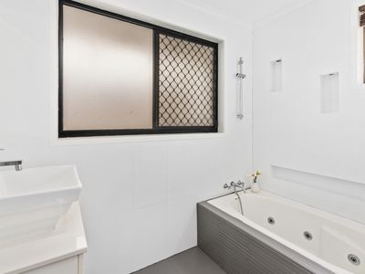 40 Hillcrest Avenue , Tweed Heads South