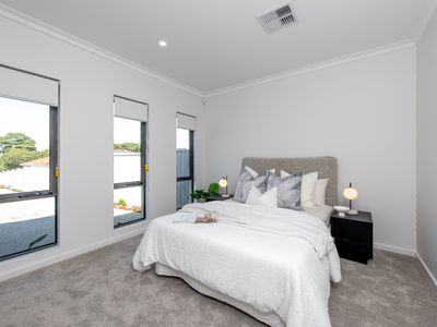 11C Canara Road, Westminster