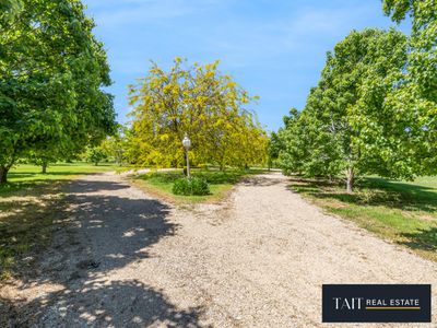 78 Grossman Dr, North Wangaratta