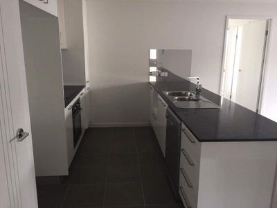 2 / 23 Firestone Avenue, Pimpama