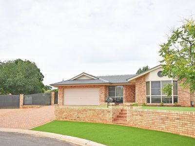 17 Poidevin Place, Dubbo