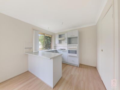 4 Corey Place, Lake Haven