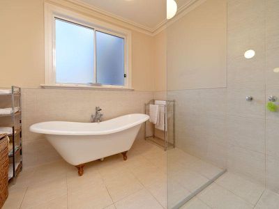 3 KELLE COURT, Wodonga