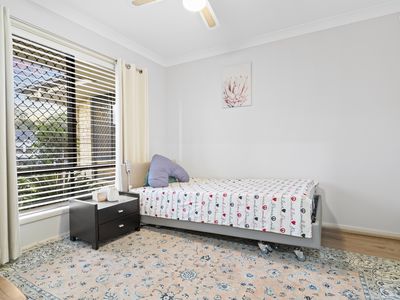 4 Burnside Place, Forest Lake