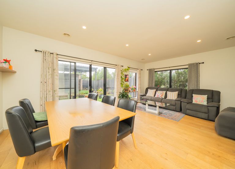 24 Clarendon Street, Avondale Heights