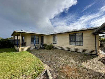 3 Young Street, Kingston Se