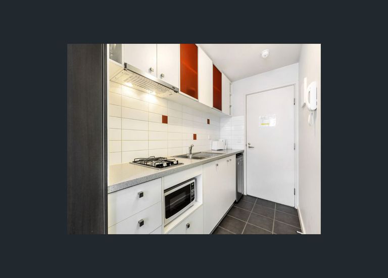 36 / 18 Poplar Street, Box Hill 36 / 18 Poplar Street, Box Hill