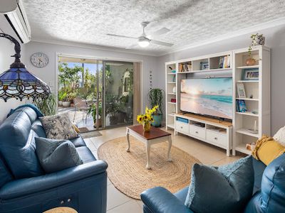 2 / 7 Parry Street, Tweed Heads South