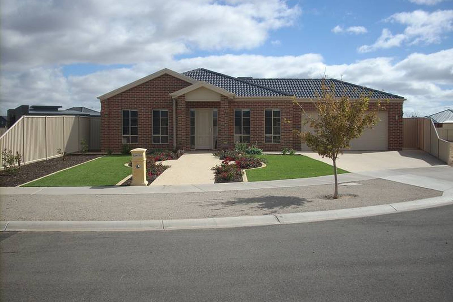 2 Atkins Court - For Rent, Horsham