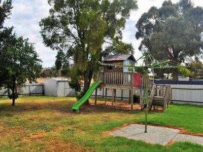 37 Huon-kiewa Road, Tangambalanga