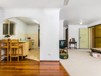 10 Wirree Drive, Ocean Shores