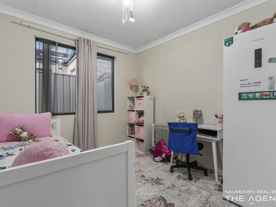 69 Balcombe Way, Westminster