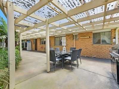 10 Maureen Close, Cranbourne West