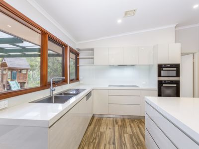 11 Woodman Place, Greenleigh