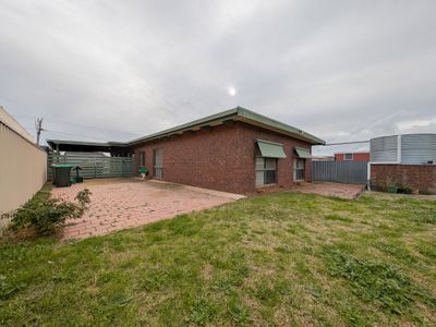 25 Shadforth Street, Kerang