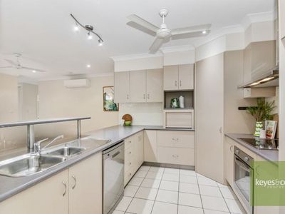 10 Sarina Court, Mount Louisa