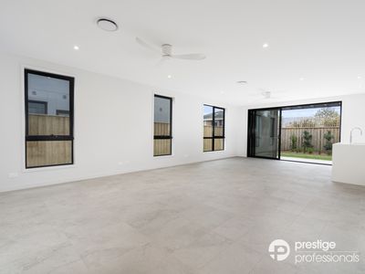 6 Keys Parade, Milperra