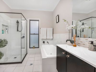 40 Roy Crescent, Thirlmere