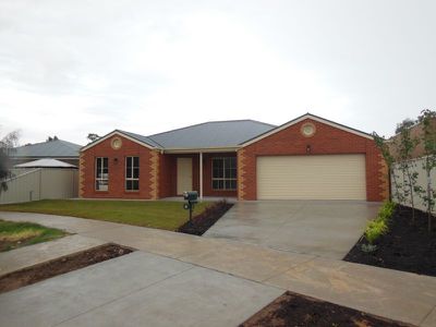 28 Barnett Drive, Kangaroo Flat