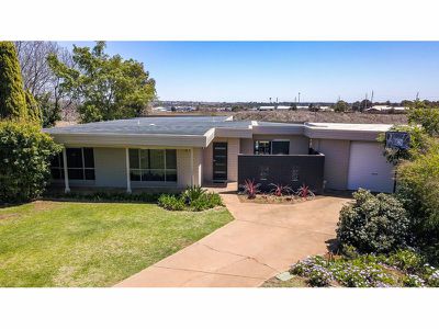 10 Mulga Court, Dubbo