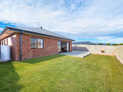 23 Callaway Court, Peterborough