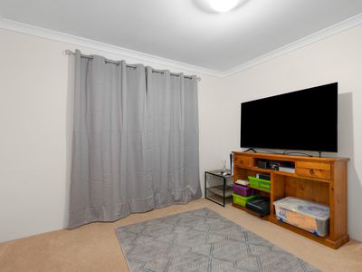 5A Eccles Place, Hannans
