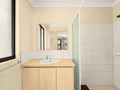 228 Shreeve Road, Canning Vale