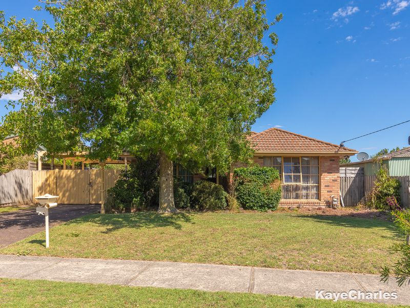 11 Sylvia Road, Beaconsfield