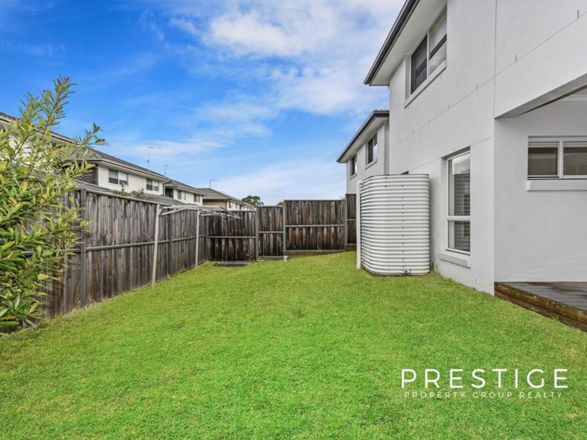 8 Laura Street, Norwest
