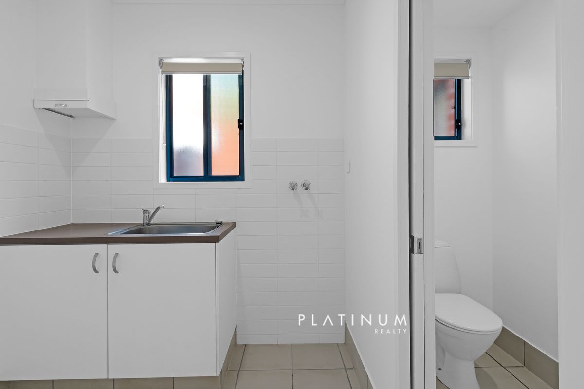 80 Olympus Drive, Robina