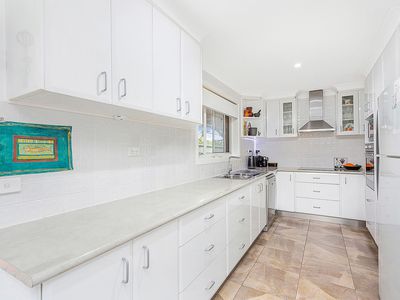 42 Tarra Crescent, Oak Flats