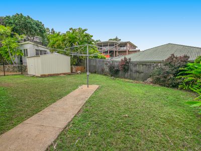 13 BAYVIEW DRIVE, Lammermoor