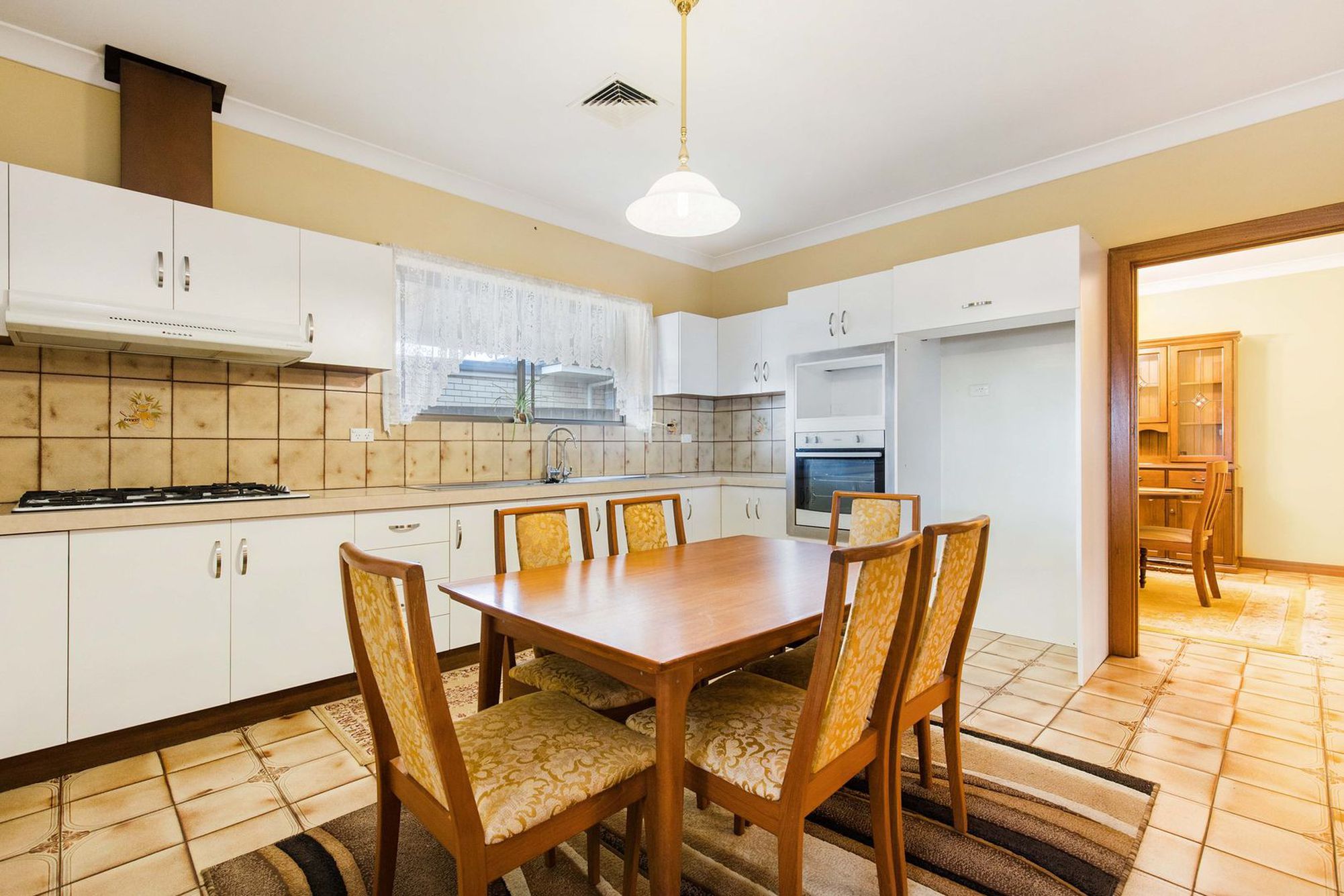 8 Sunbeam Road, Glynde