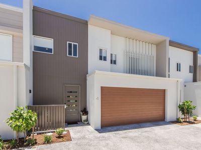 4 / 6 Park Cove Boulevard, Hope Island
