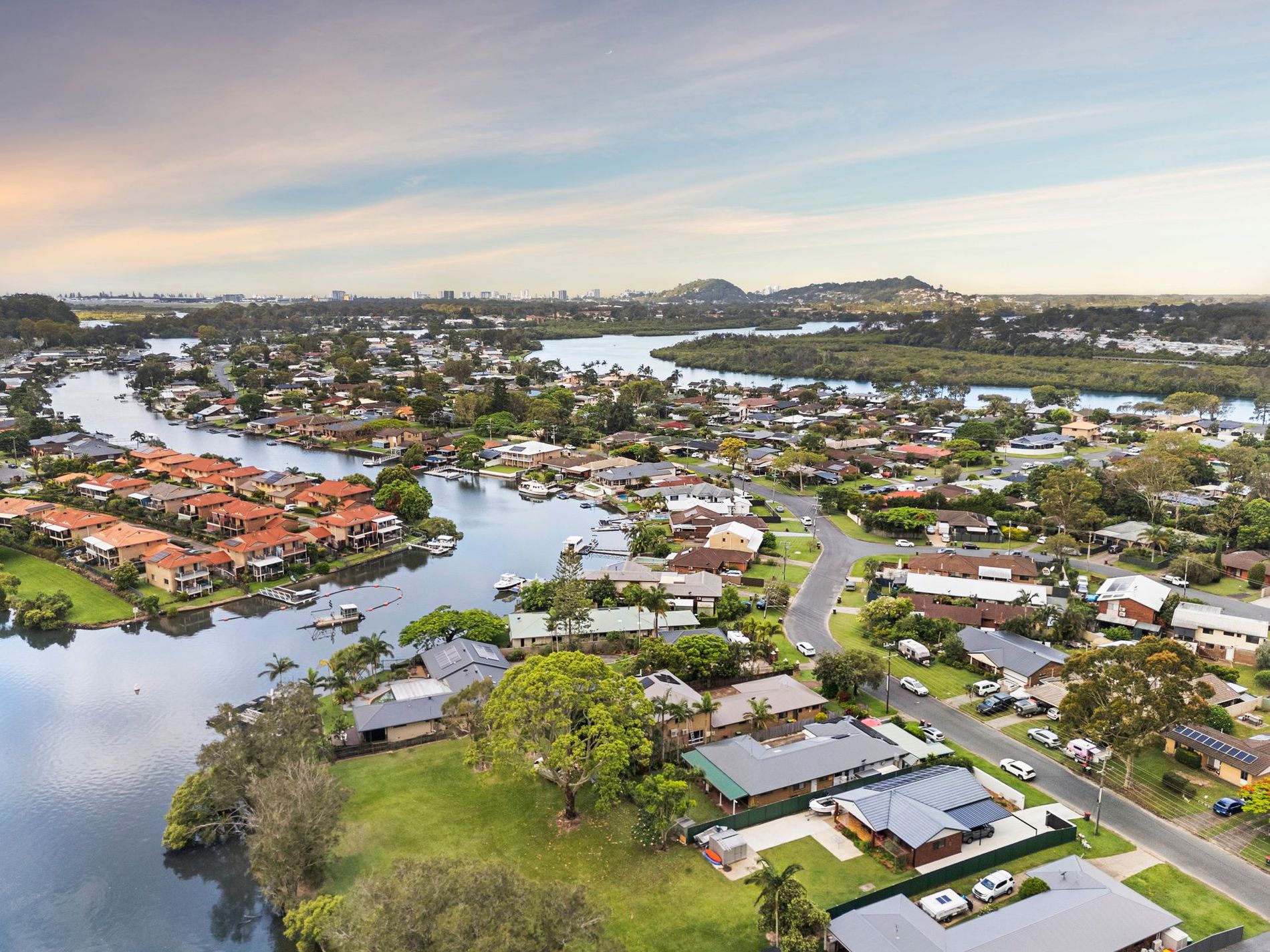 1 / 73 Jacaranda Avenue, Tweed Heads West