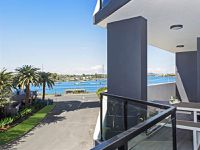 402 / 8 Hunt Street, Hamilton