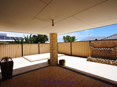 32 Ripplevale Circle, Carramar