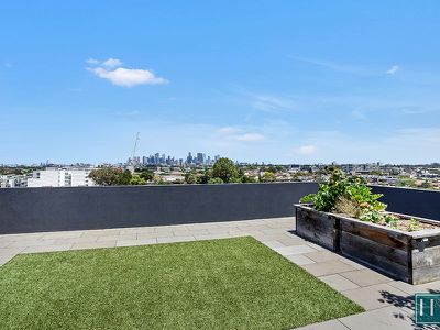313 / 9 Village Avenue, Brunswick East