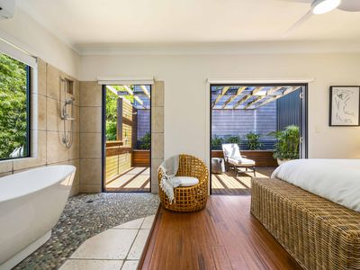 3 / 29 Goondooloo Drive, Ocean Shores