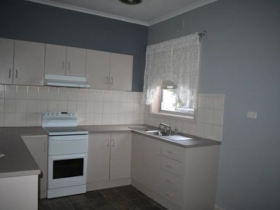 8 Nitschke Street, Millicent