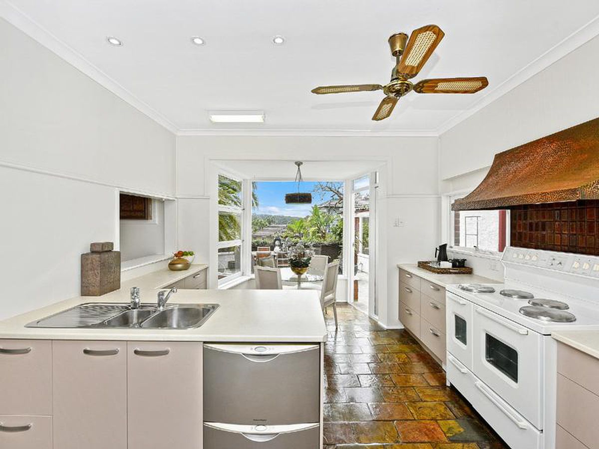 6 Callicoma Road , Seaforth