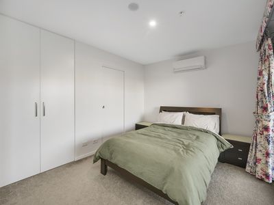 19 / 200 John Gorton Drive, Coombs