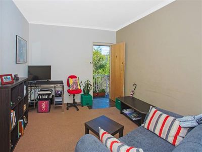 8 / 10 Achilles Ave, North Wollongong