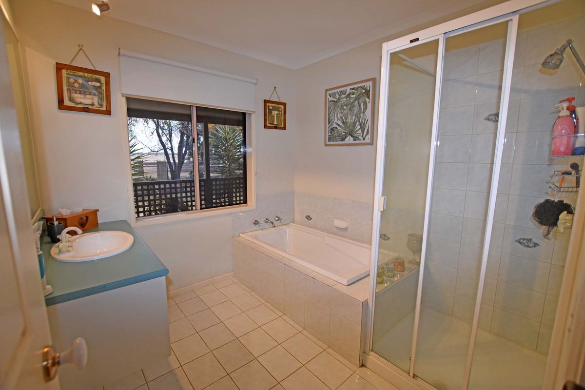 81 Weller Road, Lancaster