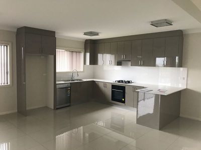 5B The Rise, Dapto