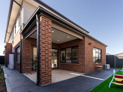 55 Starboard Way, Werribee South