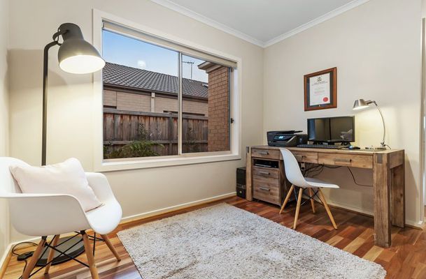 13 Scarlet Drive, Greenvale