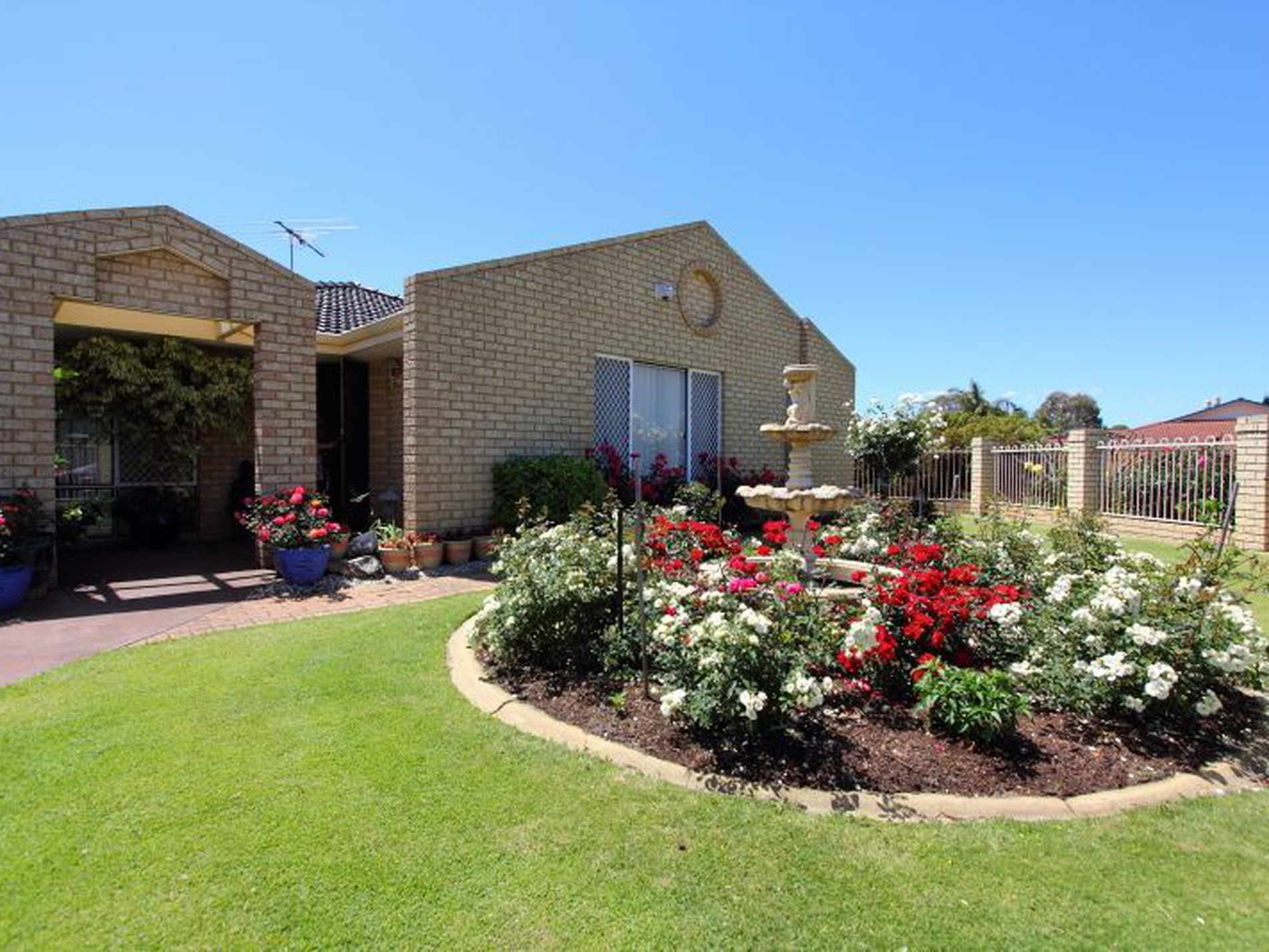 2 Klein Court, Winthrop