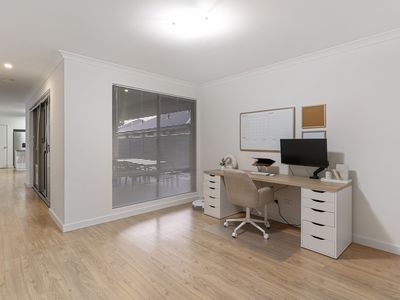 11 AUBURN WAY, Baldivis