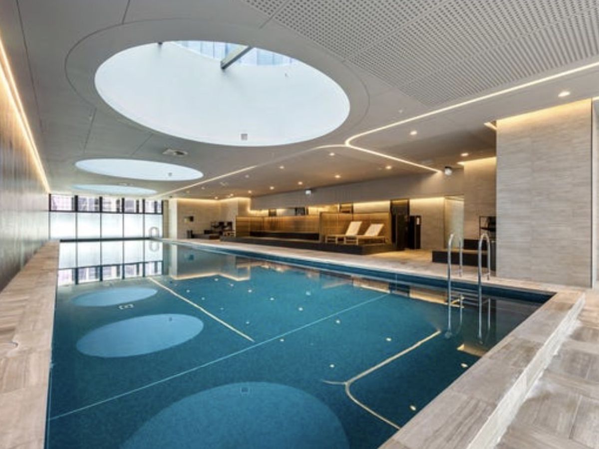 3807 / 228 La Trobe Street, Melbourne